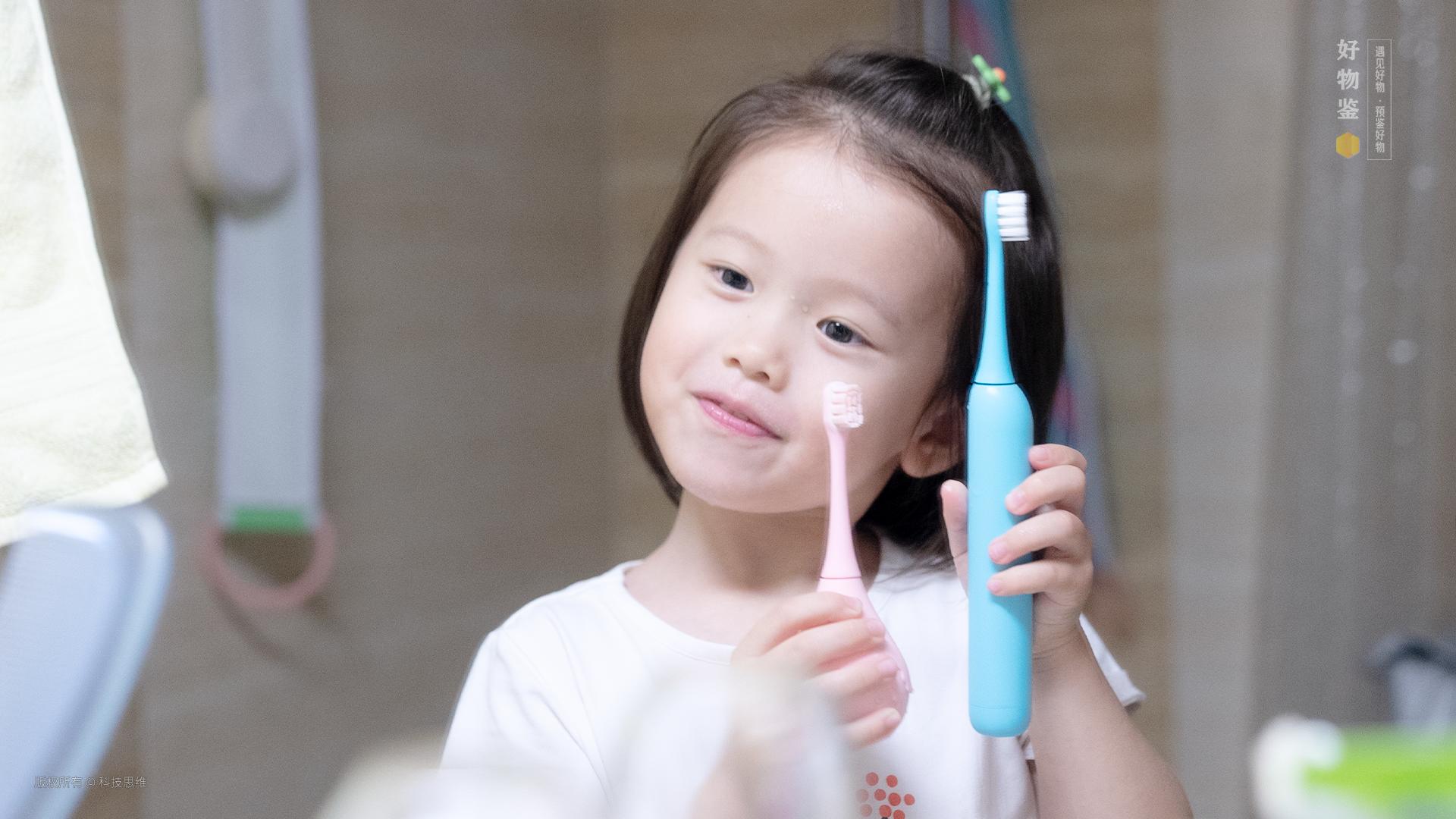 电动牙刷怎么给宝宝正确刷牙,孩子养成正确刷牙习惯的电动牙刷