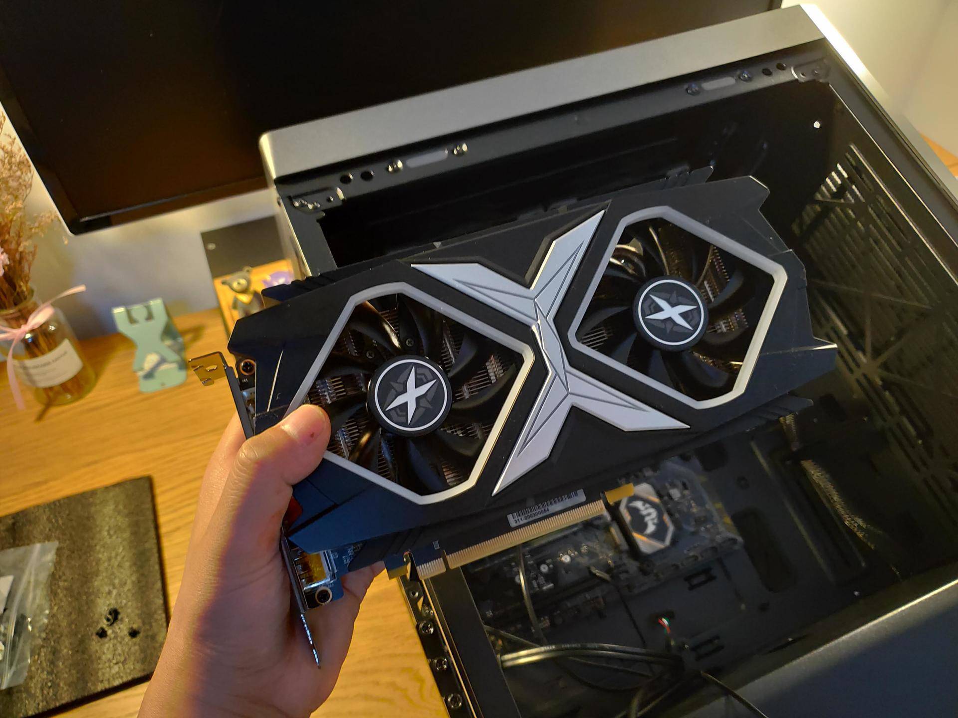 最新电脑攒机配置详解,电脑攒机组装硬件讲解