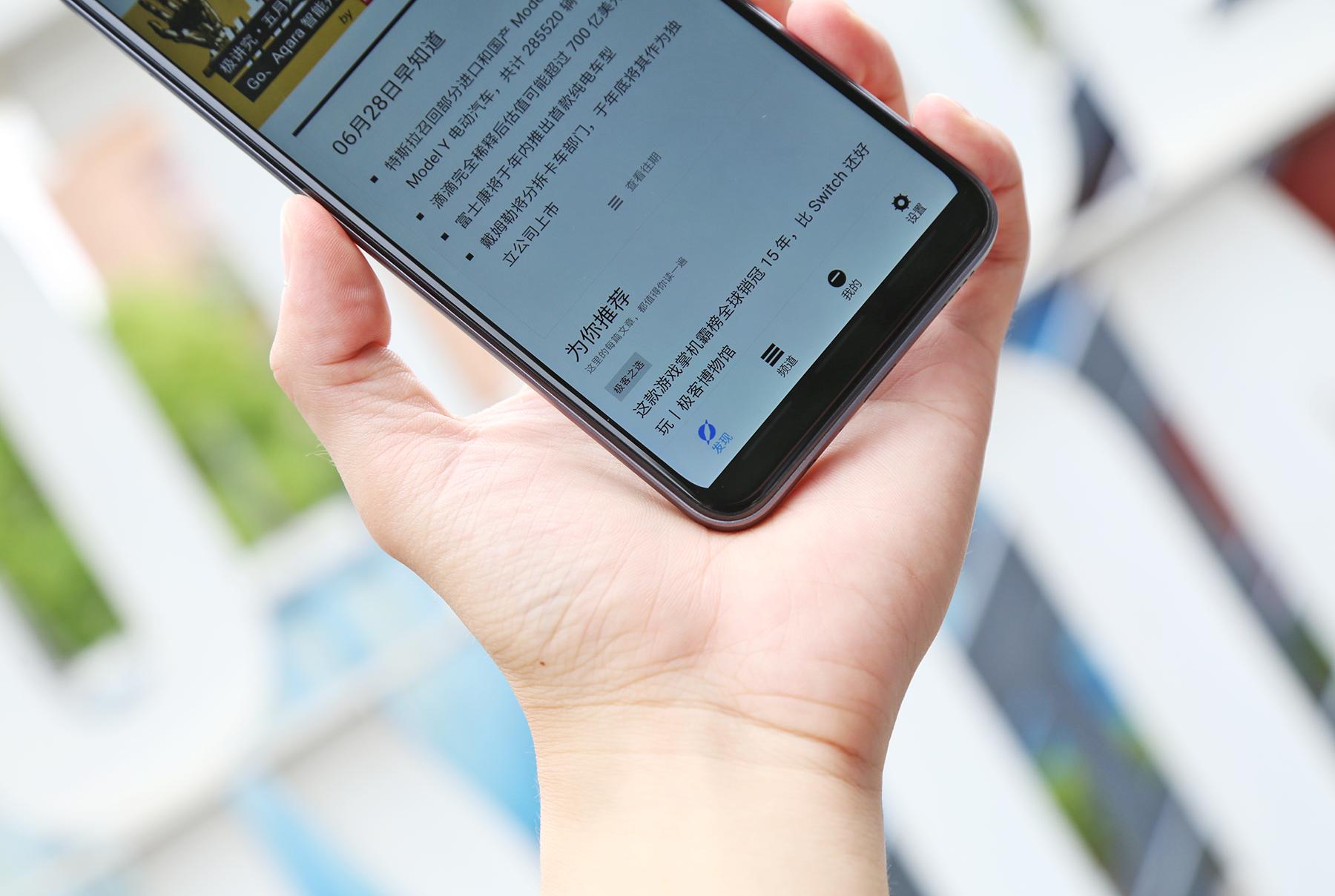 三星galaxyf525g开售,三星galaxyf52官方标配包含哪些