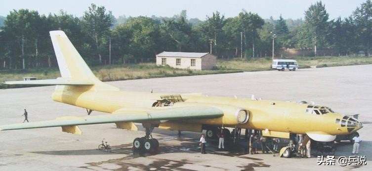 轰-6研制成功,16年极度保密,1984年阅兵才公开亮相