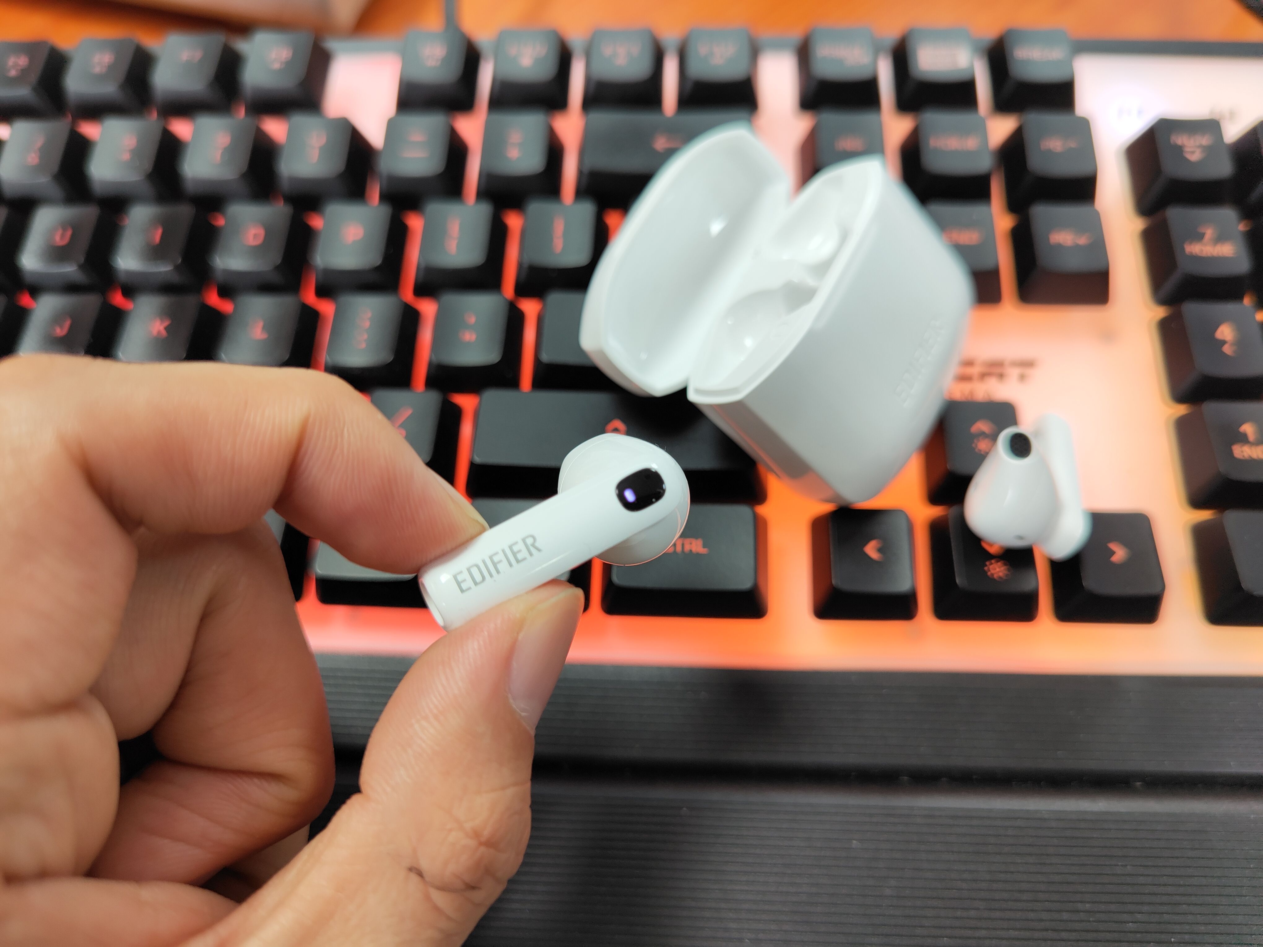 漫步者无线蓝牙耳机lollipods测评,漫步者蓝牙耳机lollipods测评