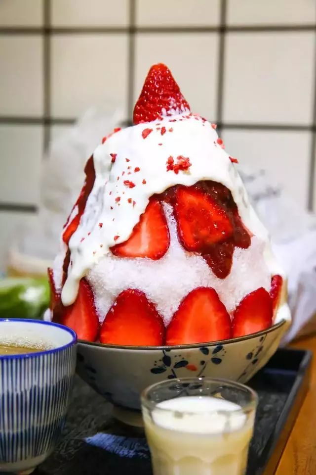 成都网红打卡地美食餐厅小吃街,现在成都建设路好吃的抄手在哪里