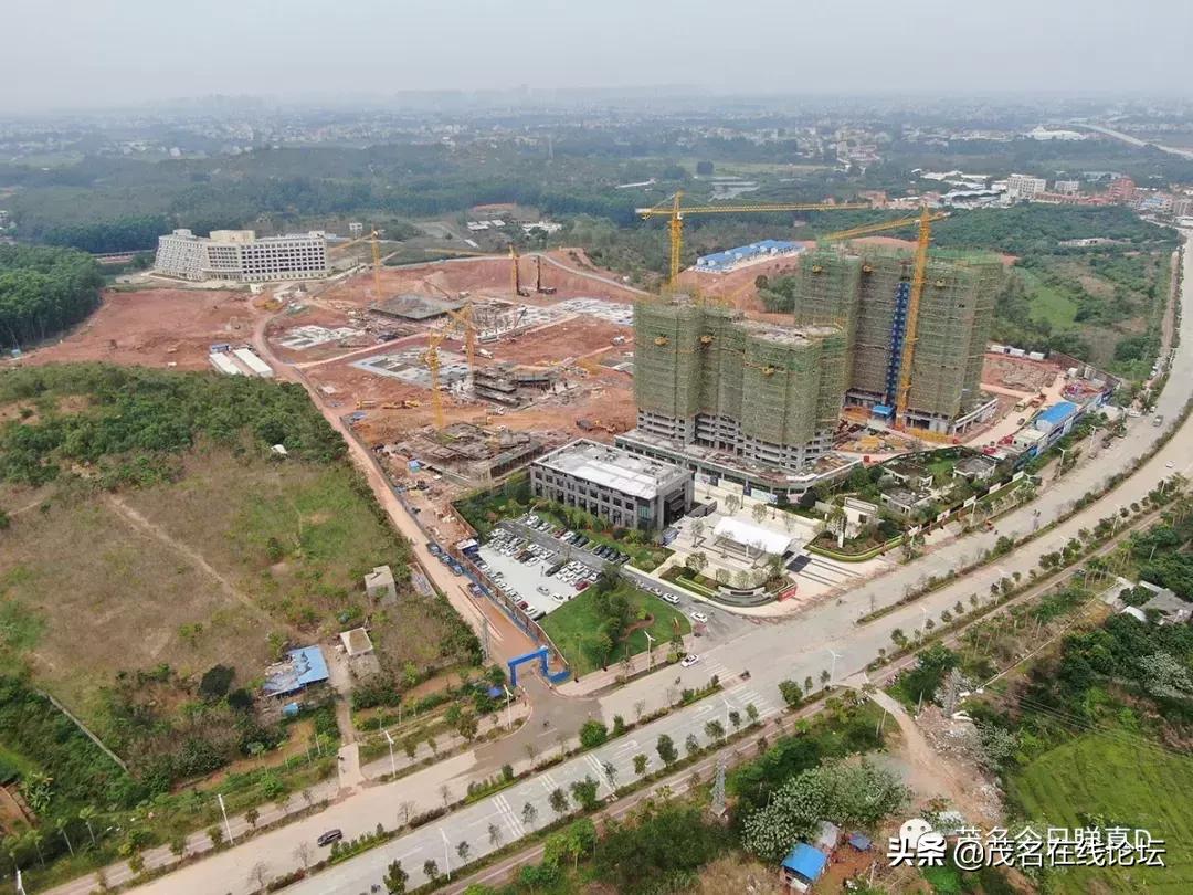 茂名共青河新城,茂名共青河新城三个楼盘
