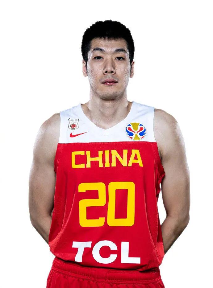 美国男篮c位定妆照,中国男篮赵睿定妆照