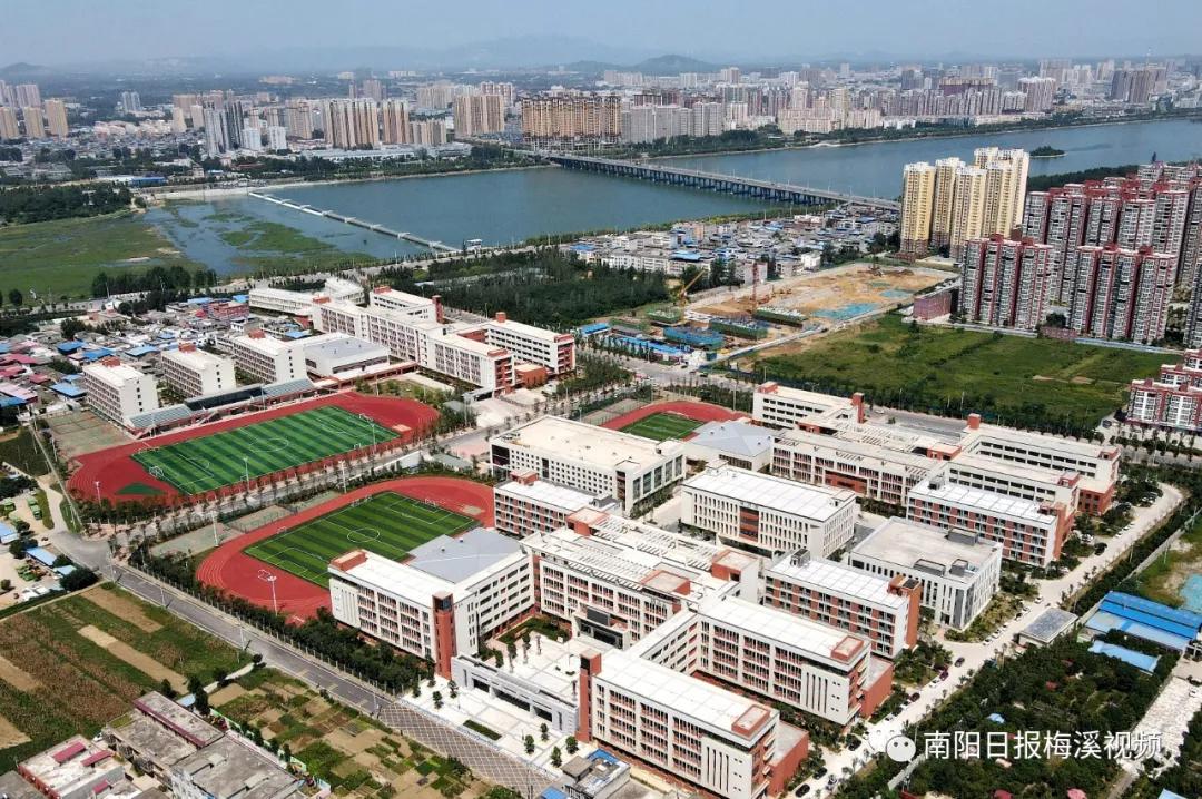 “启航十四五实干开新局”高端访谈④建设全省教育中心办好人民满意教育——南阳市副市长阿颖访谈录