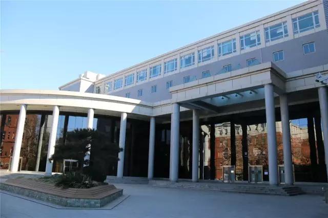 北京“绿色学府”：占地13176亩，坐拥8大餐厅，新华社、中央电视台聚焦关注！