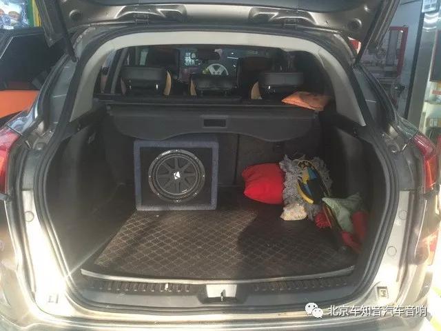 奔腾x80音响改装低音炮,奔腾X80外观改装