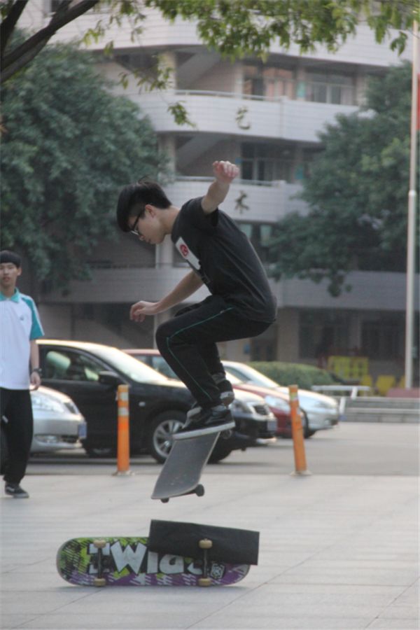 广东二师番禺附中今年本科率,番禺禺山高级中学与二师附中对比