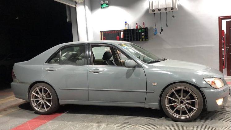 凌志is200和300的区别,与凌志is200同车型的丰田车