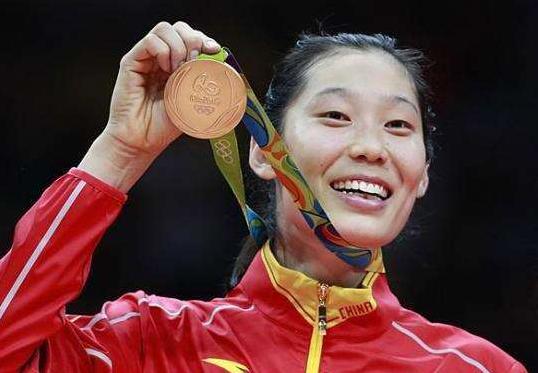 中超联赛球员工资多少人民币,中超工资世界排名