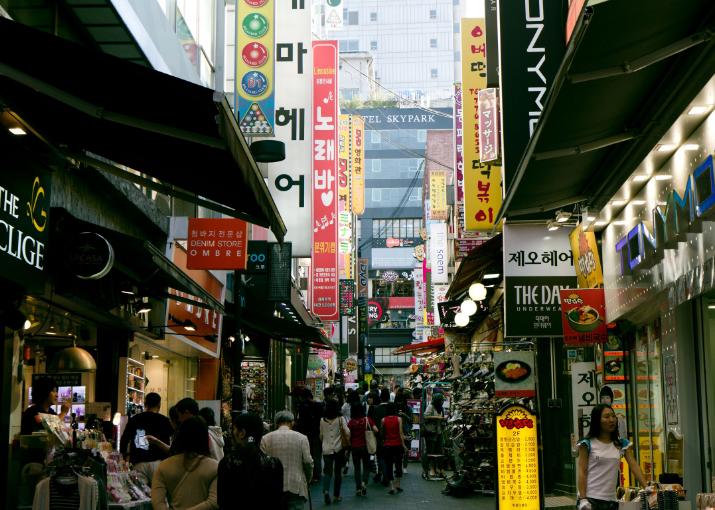 在韩国有200万人民币能当土豪吗,一个月2万人民币在韩国什么水平