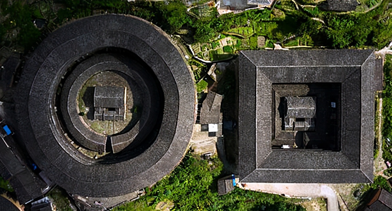 天潢贵胄和皇恩浩荡,天潢贵胄与恣睢之臣的关系