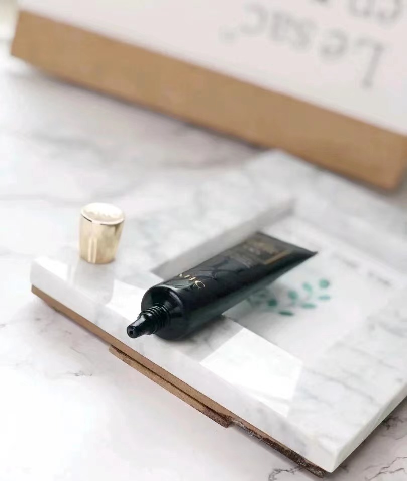 兰蔻菁纯眼霜和欧莱雅紫熨斗,欧莱雅小蜜罐眼霜与兰蔻菁纯眼霜