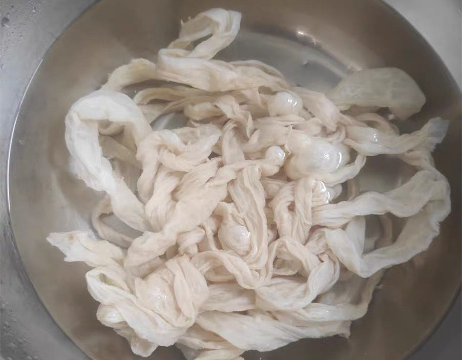 爷爷卖烤肠,奶奶30年灌香肠配方