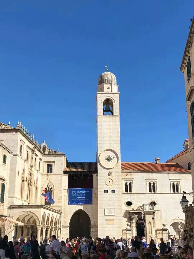 巴尔干半岛和阿尔巴尼亚,伯罗奔尼撒半岛和巴尔干半岛