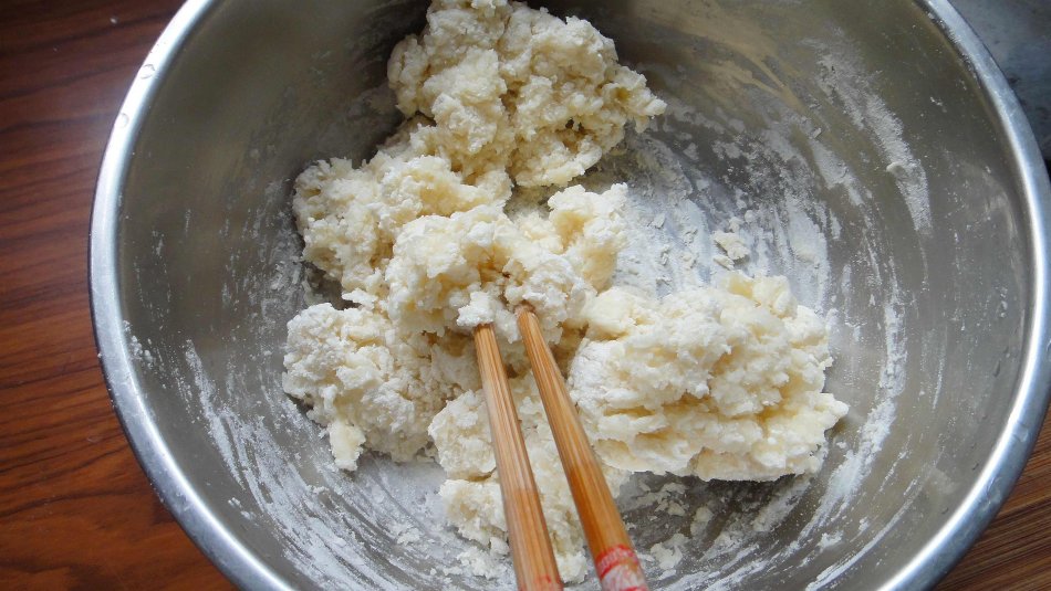 电饼铛烙饼不上色发硬咋回事,电饼铛烙饼不发硬的技巧