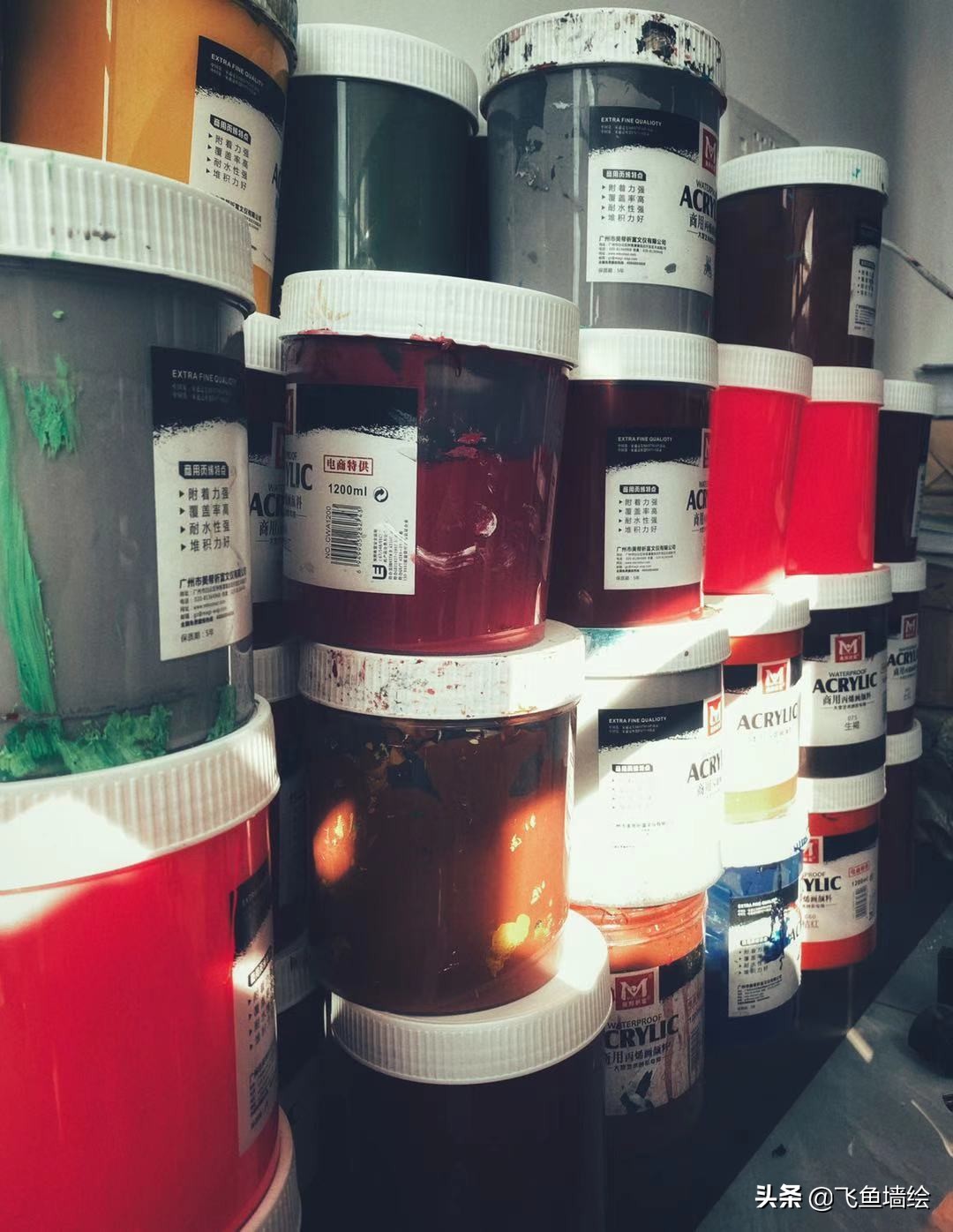 墙绘丙烯颜料直接用还是加水用,墙绘丙烯颜料哪个品牌的比较好