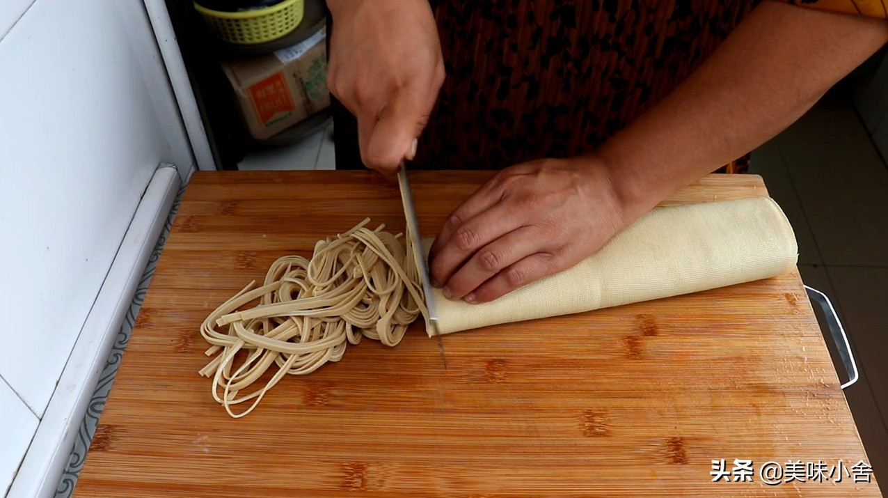 豆腐皮特别好吃的做法,豆腐皮好吃做法