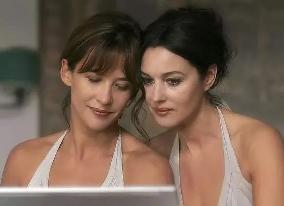 意大利名模惊艳的图片,纪录影视