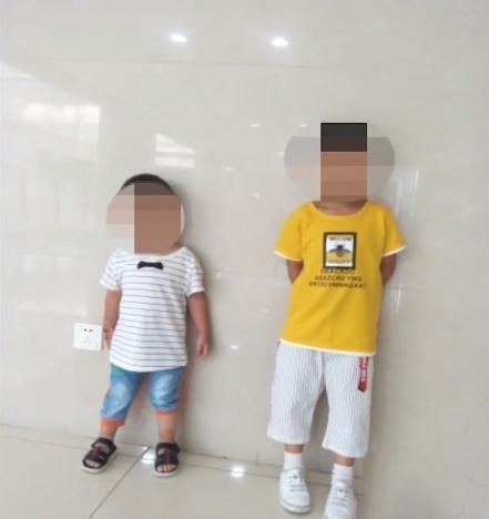 2个孩子不是亲生的,小孩户口与父母户口不同在哪上学