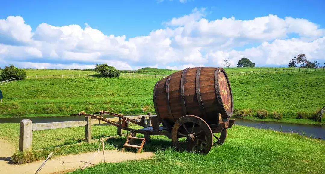 比国内油价还高三四块！这地方奔驰不如日系车受欢迎！