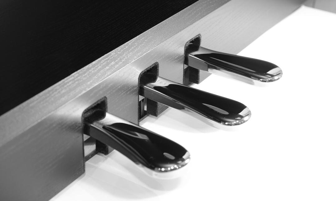 每天练琴什么时间不扰民,小提琴在家练琴如何不扰民