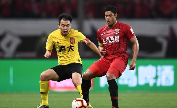 足球挑边和开球,足球冷知识挑边也有大讲究