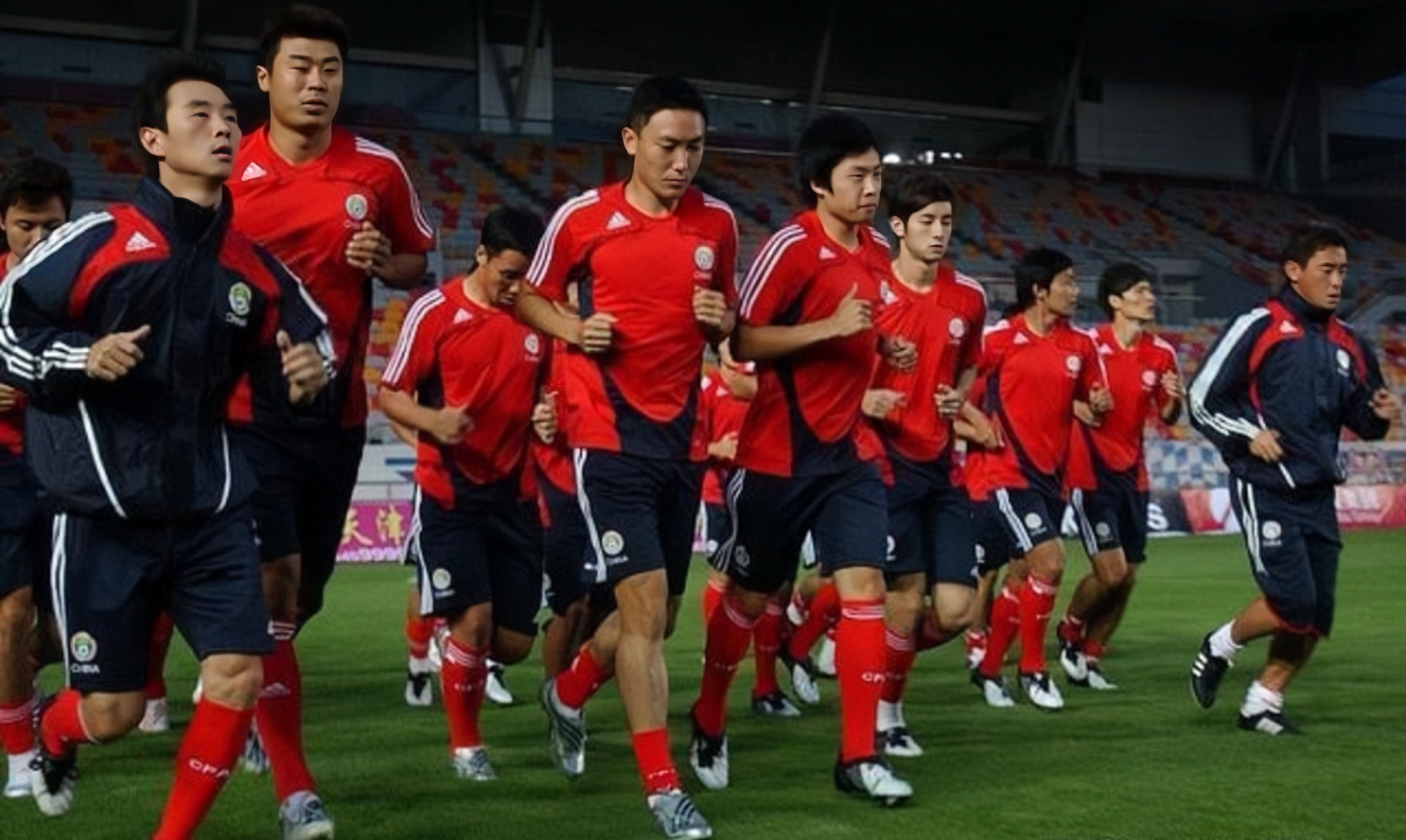韩国男足2-1逆转日本图片,韩国男足2-1逆转中国队