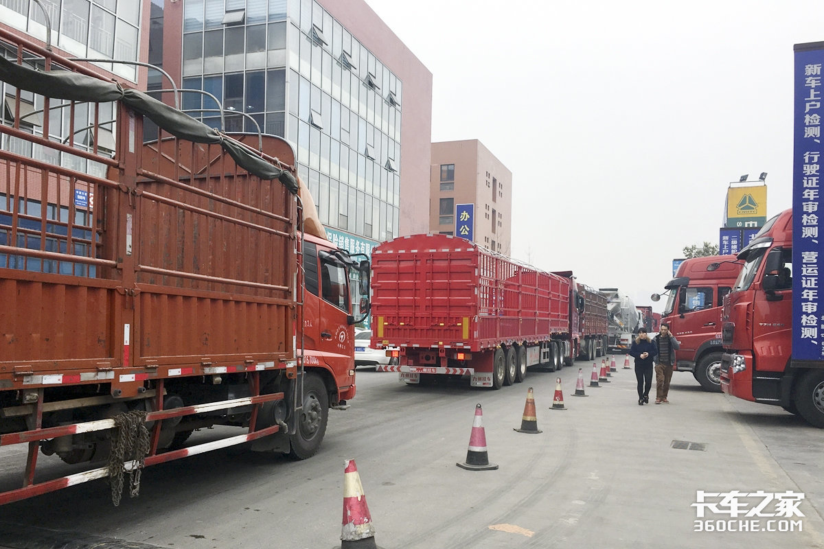 年检超重车辆最新规定,蓝牌轻卡年检称重几吨合格