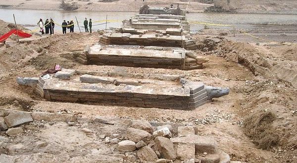 灞桥：西安最著名的地名之一，汉高祖刘邦差点死在这里