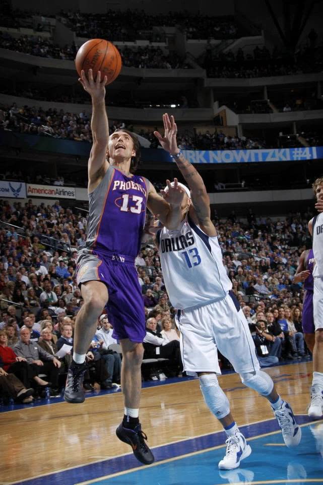 纳什为什么能抢走科比mvp,经典回顾纳什与科比mvp之间的对决