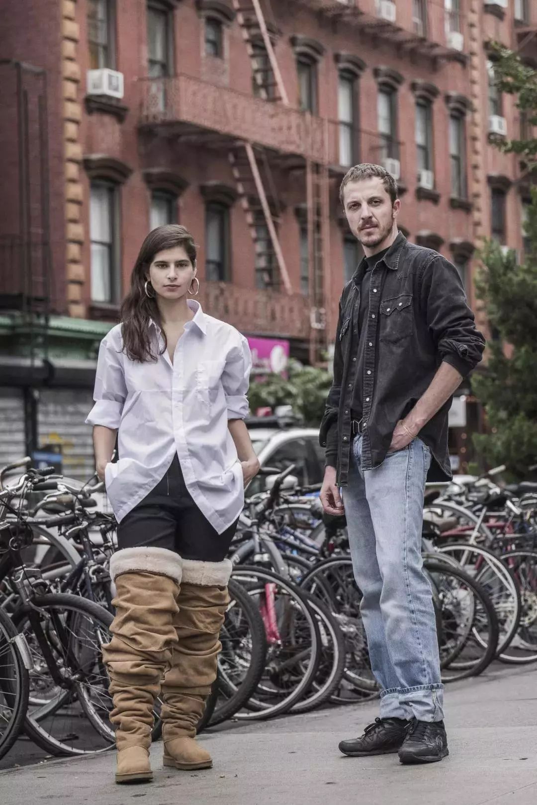 ugg雪地靴就这么穿,ugg红色鞋带雪地靴