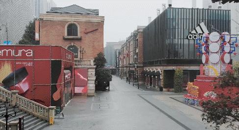 疫情中被困的人们,疫情当下的一些人物事迹