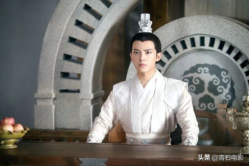 被忽略的言情小说女主,低成本大热网剧女主穿越回古代