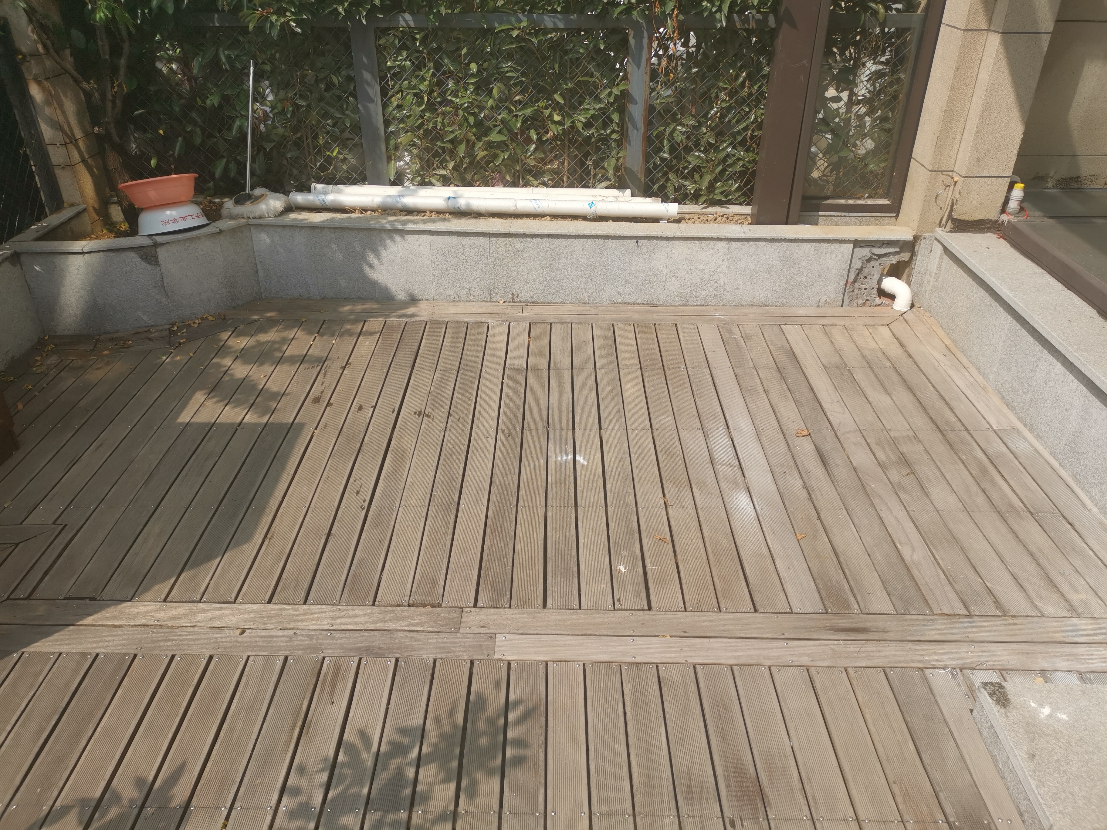 户外地板清理卫生,户外地板清洁技巧