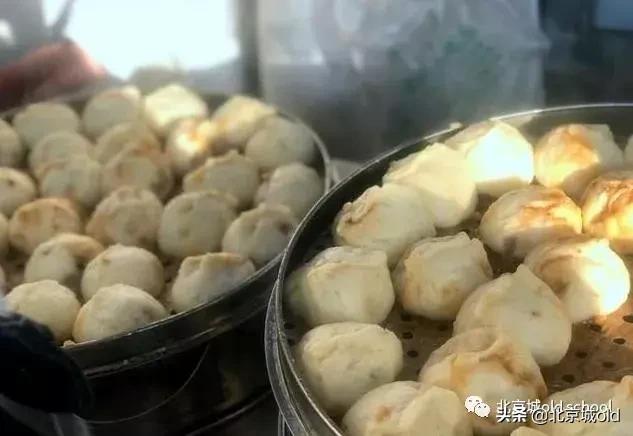 北京人北京味儿，牛街几十年不变老味道，它家的包子倍儿香