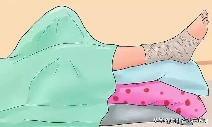 孩子的脚被孩子咬怎么处理,电动车绞住孩子脚怎么办