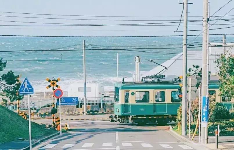 等一个人陪我旅游,等一个人陪我一起跨年