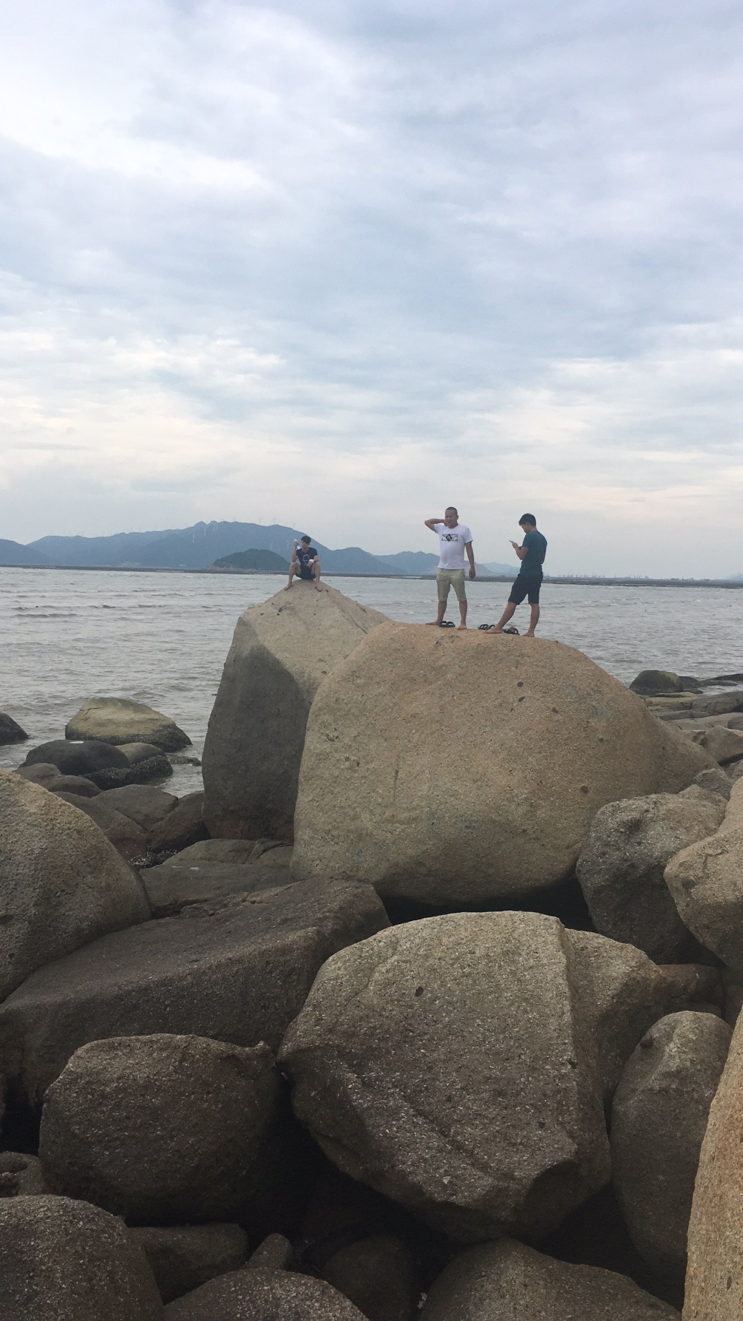 深圳沙滩还是珠海沙滩好一点,珠海阳光沙滩免费吗