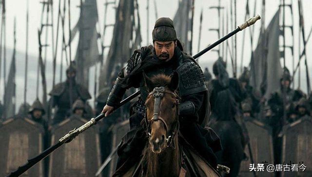 夏侯惇为何不战颜良,夏侯惇为什么没有打颜良文丑