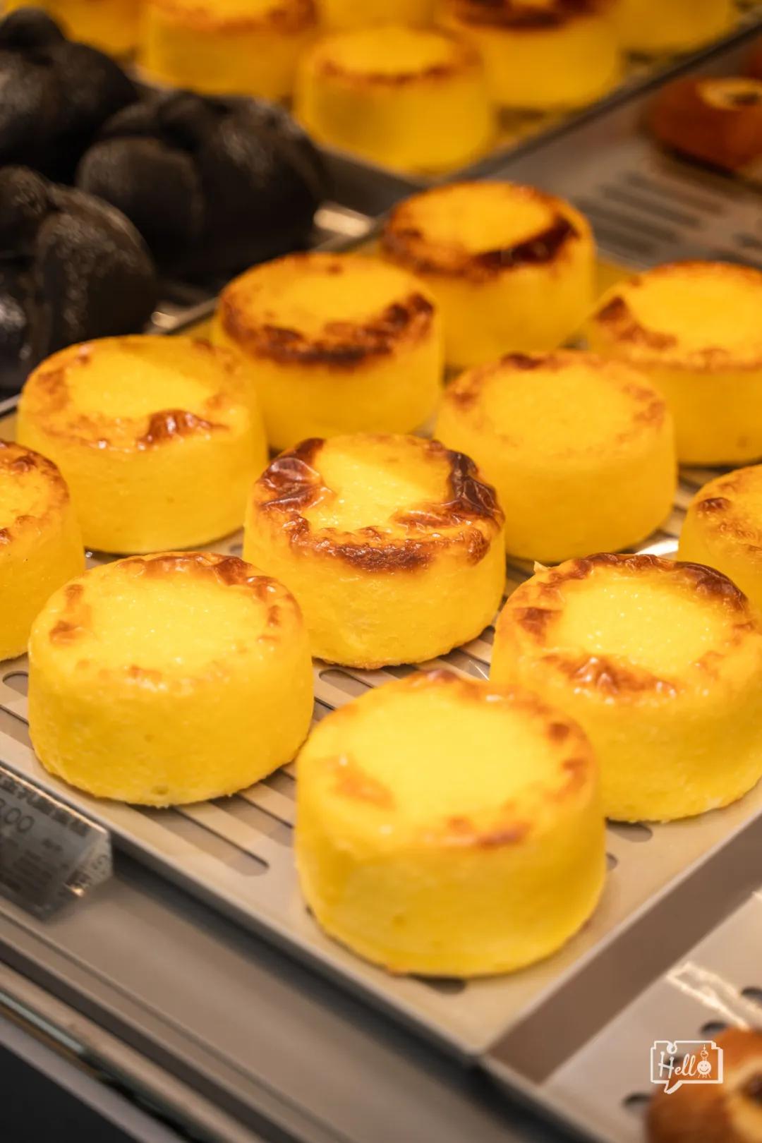 好利来售货小哥哥,好利来lab店服务员