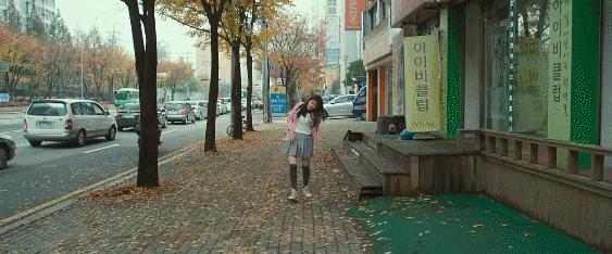 父女互换身体，这片儿骚气快要溢出屏幕