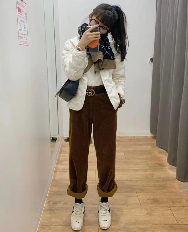 今年最火的绗缝棉服,今年流行棉服穿搭