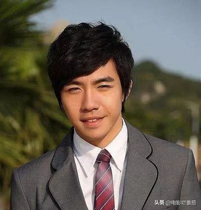 俞灏明从偶像派到演技派,从青涩稚嫩到舞台王者