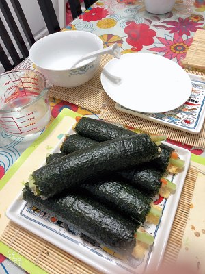 怎么做寿司不用海苔不用寿司醋,做寿司怎么卷寿司