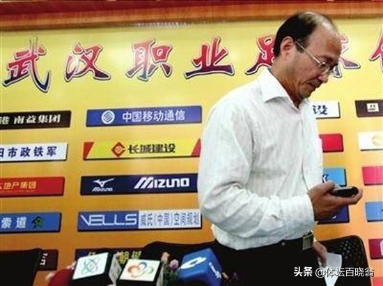 他曾是国安夺冠功臣,当年间接致武汉退赛,36岁被爆脑溢血很憔悴