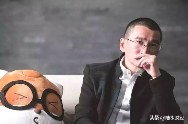 从小混混到百亿富豪,从小混混到大老板