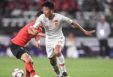 高位逼抢的代表国家队,国足缺乏清晰战术风格