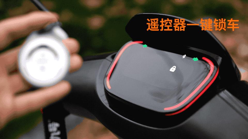 大灯炫酷有型,九号e100大灯效果