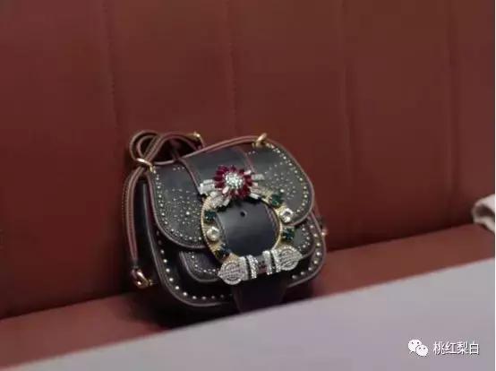 苏明玉跟大嫂是闺蜜还是二嫂,苏明玉和大嫂二嫂谁亲